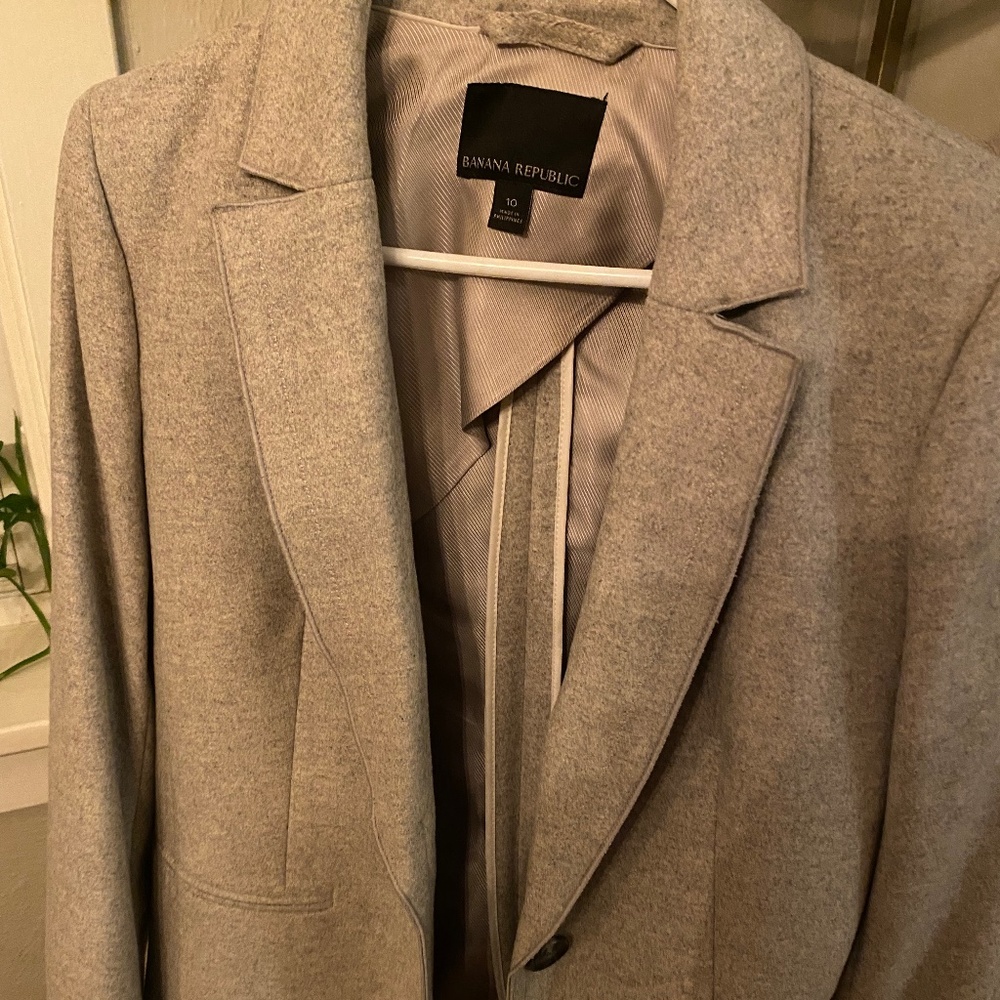 Italian wool Banana Republic peacoat like new